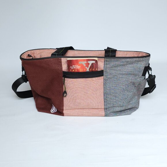 ATTRACTIVE Timbuk2 Messenger Tote Bag Three Tier Design 18" x 13" x 4" - Picture 9 of 12